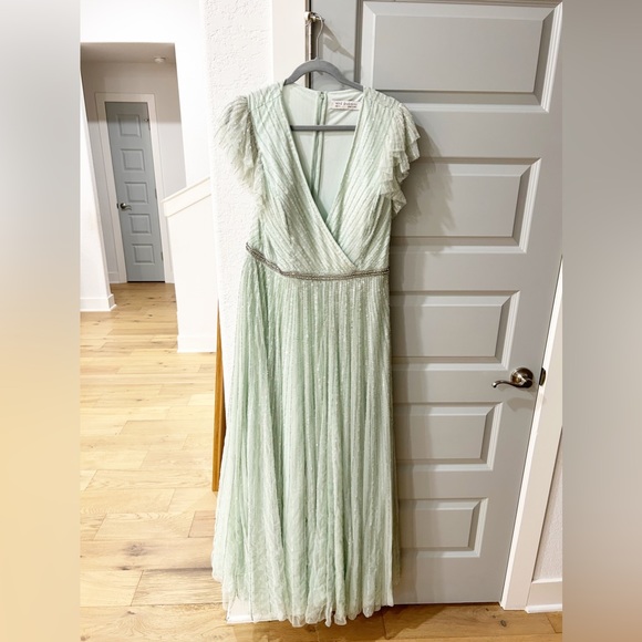 NWT Mac Duggal 5502 Sequin Wrap Over Ruffle Cap Sleeve Gown - Picture 2 of 9